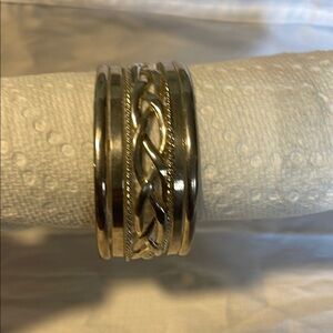 925 Elegant Silver Bangle Bracelet